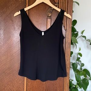Babaton Jenda Tank Low Vneck Aritzia XXS Black